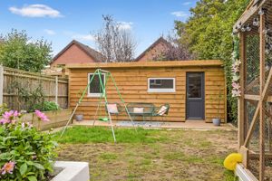 Garden Outbuilding- click for photo gallery